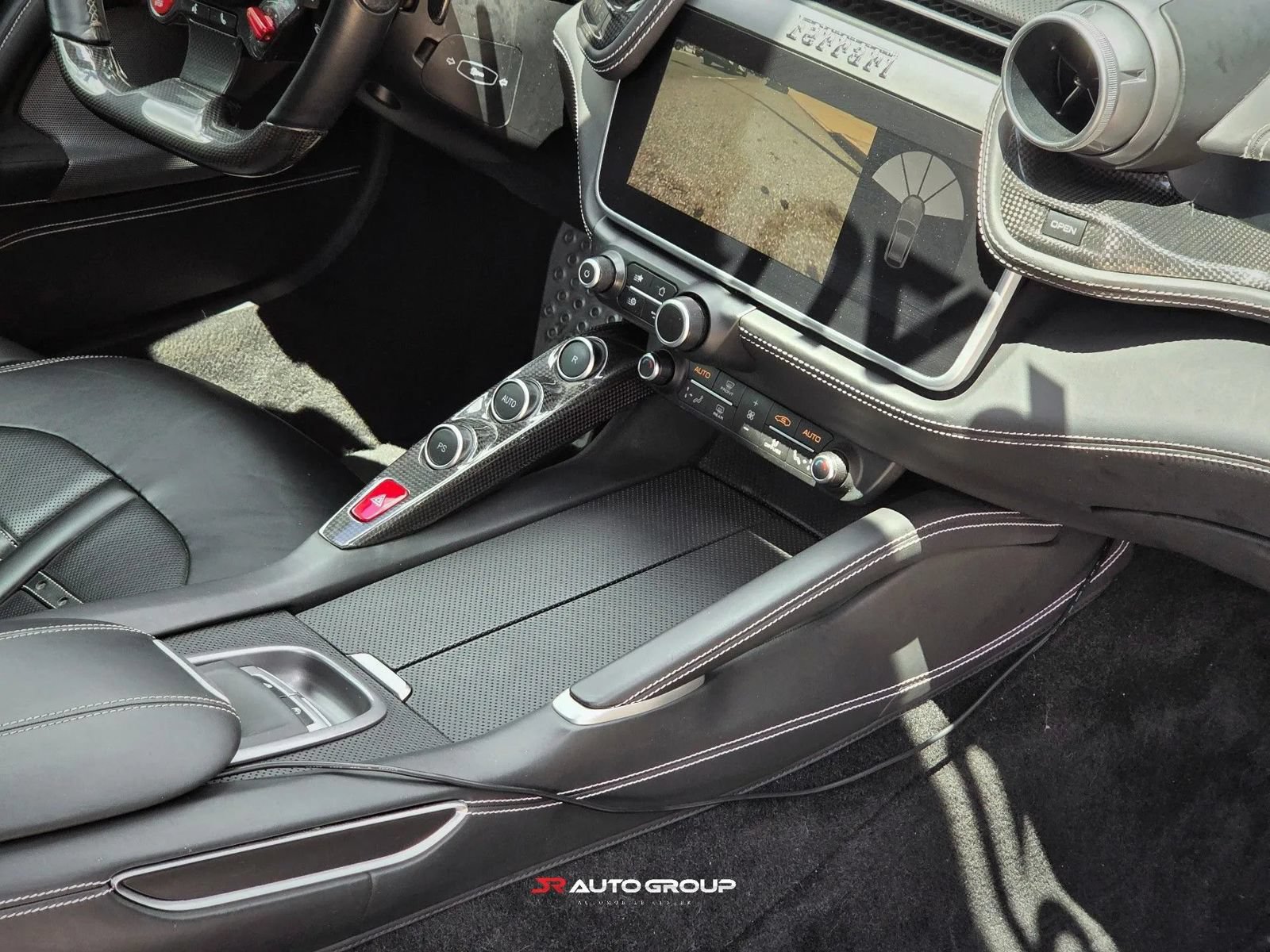Used 2018 Ferrari GTC4Lusso T RWD image 19