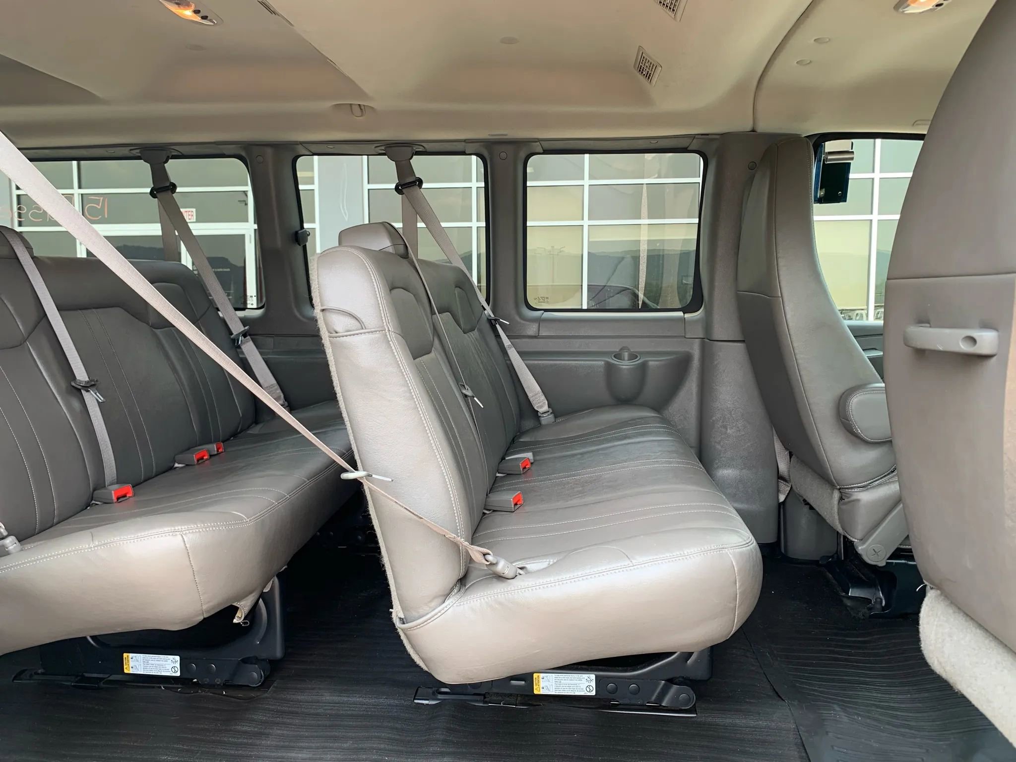Used 2012 Chevrolet Express 3500 LS RWD image 26