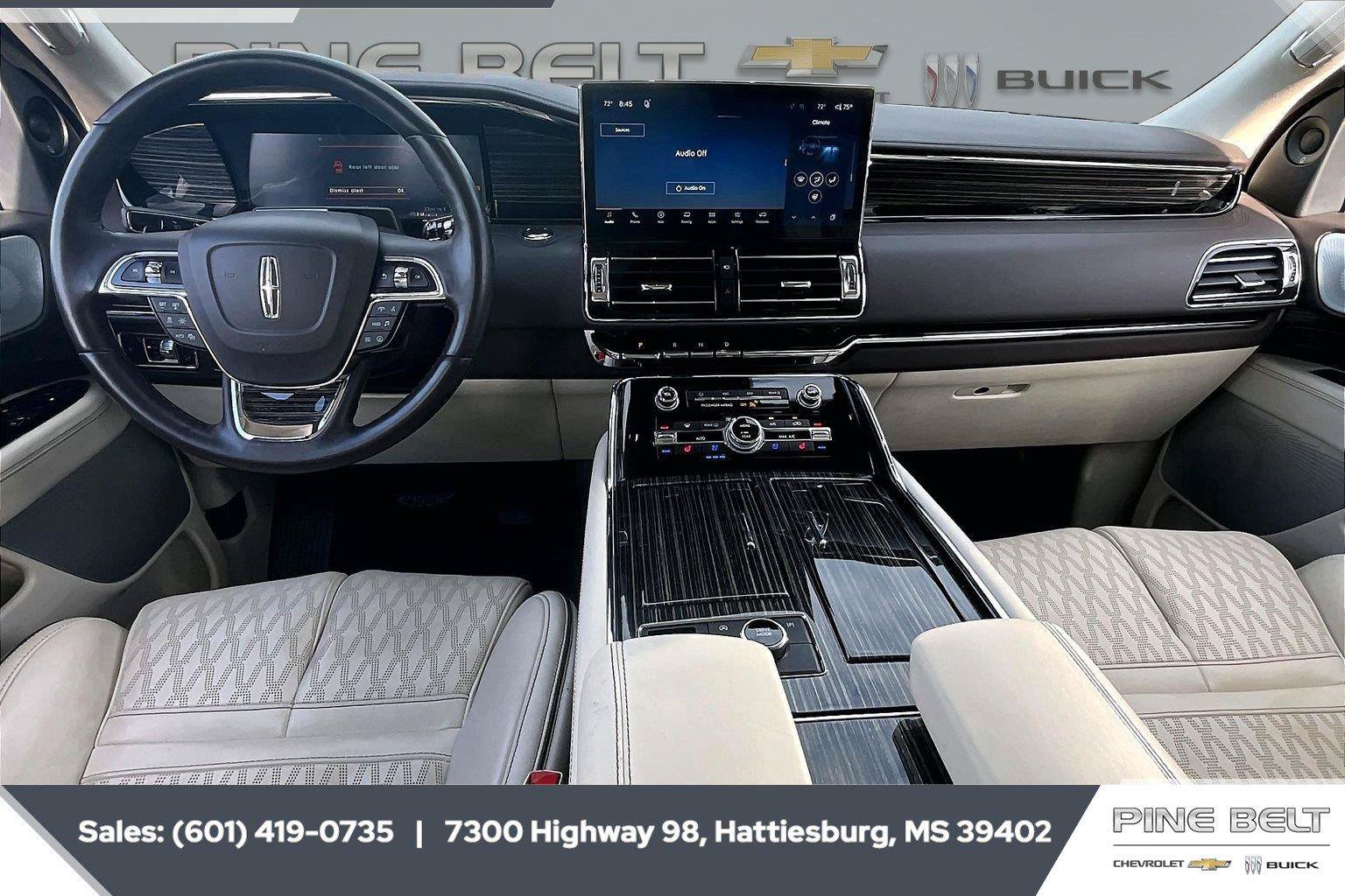 Used 2024 Lincoln Navigator Black Label AWD/4WD image 13
