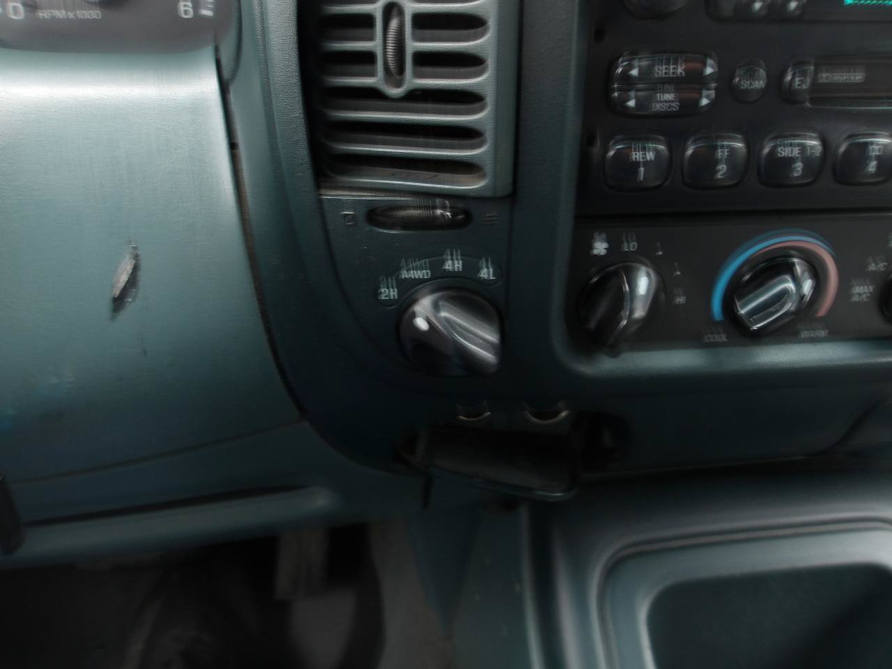 Used 1998 Ford Expedition XLT AWD/4WD image 20