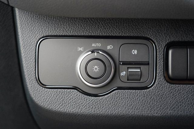 Used 2023 Mercedes-Benz Sprinter 3500 image 43
