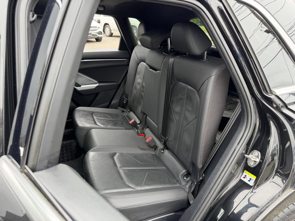 Used 2021 Audi Q3 2.0T Premium Plus w/ Premium Plus Package AWD/4WD image 14