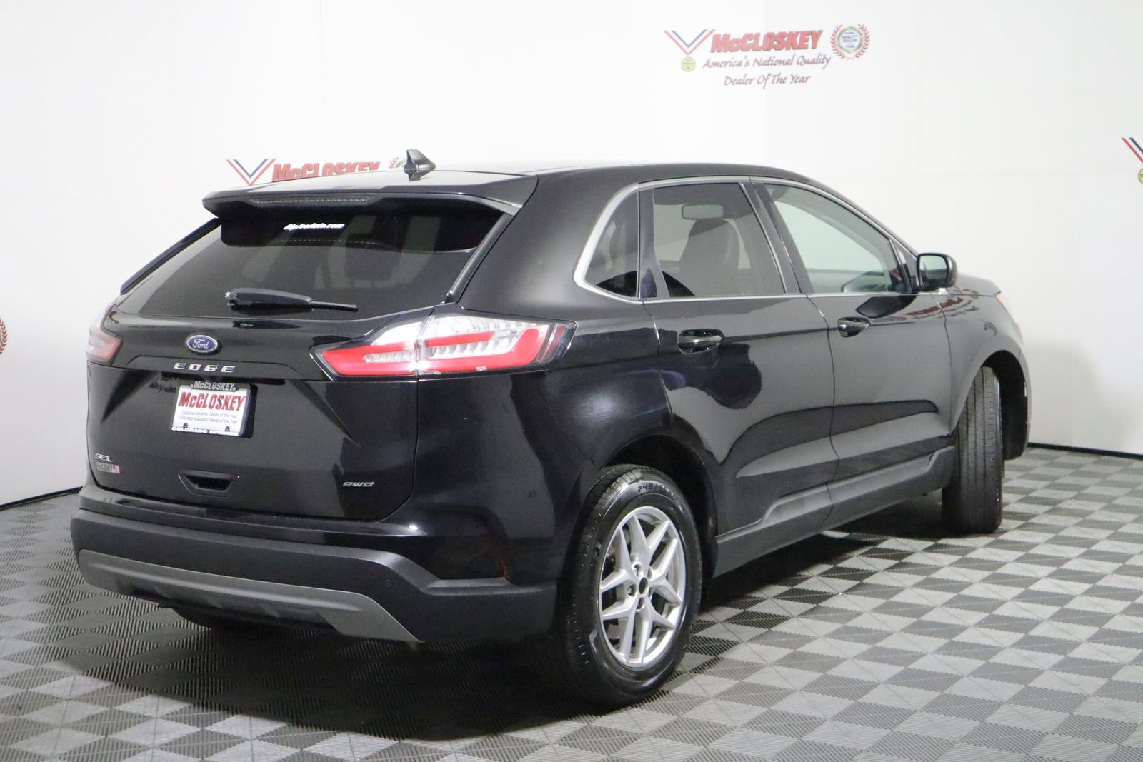 Used 2024 Ford Edge SEL image 6