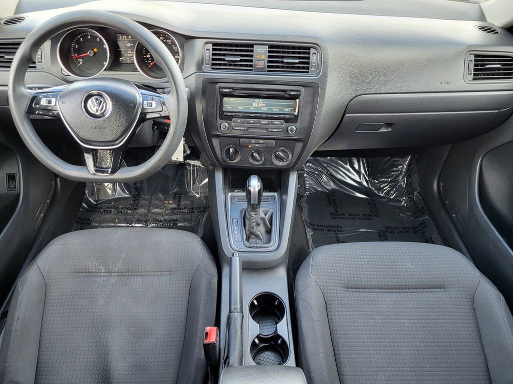 Used 2015 Volkswagen Jetta S image 14