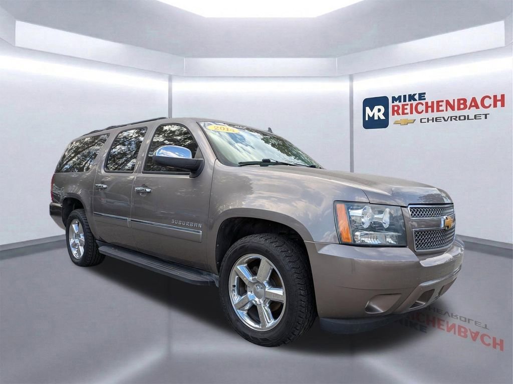 Used 2014 Chevrolet Suburban LTZ image 2