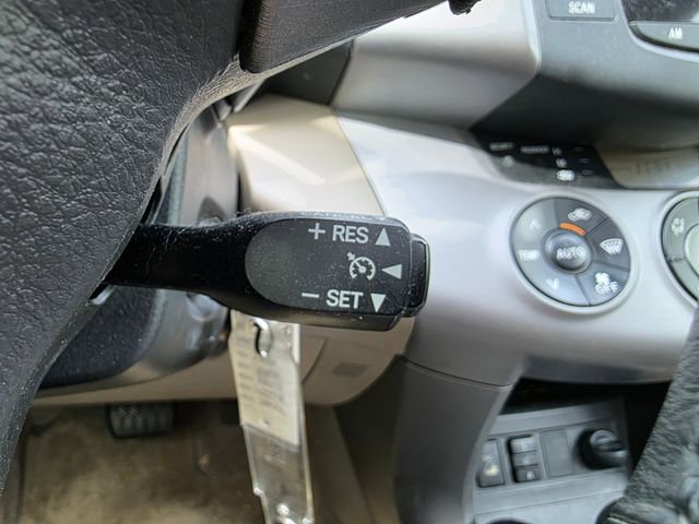 Used 2006 Toyota RAV4 Limited image 23