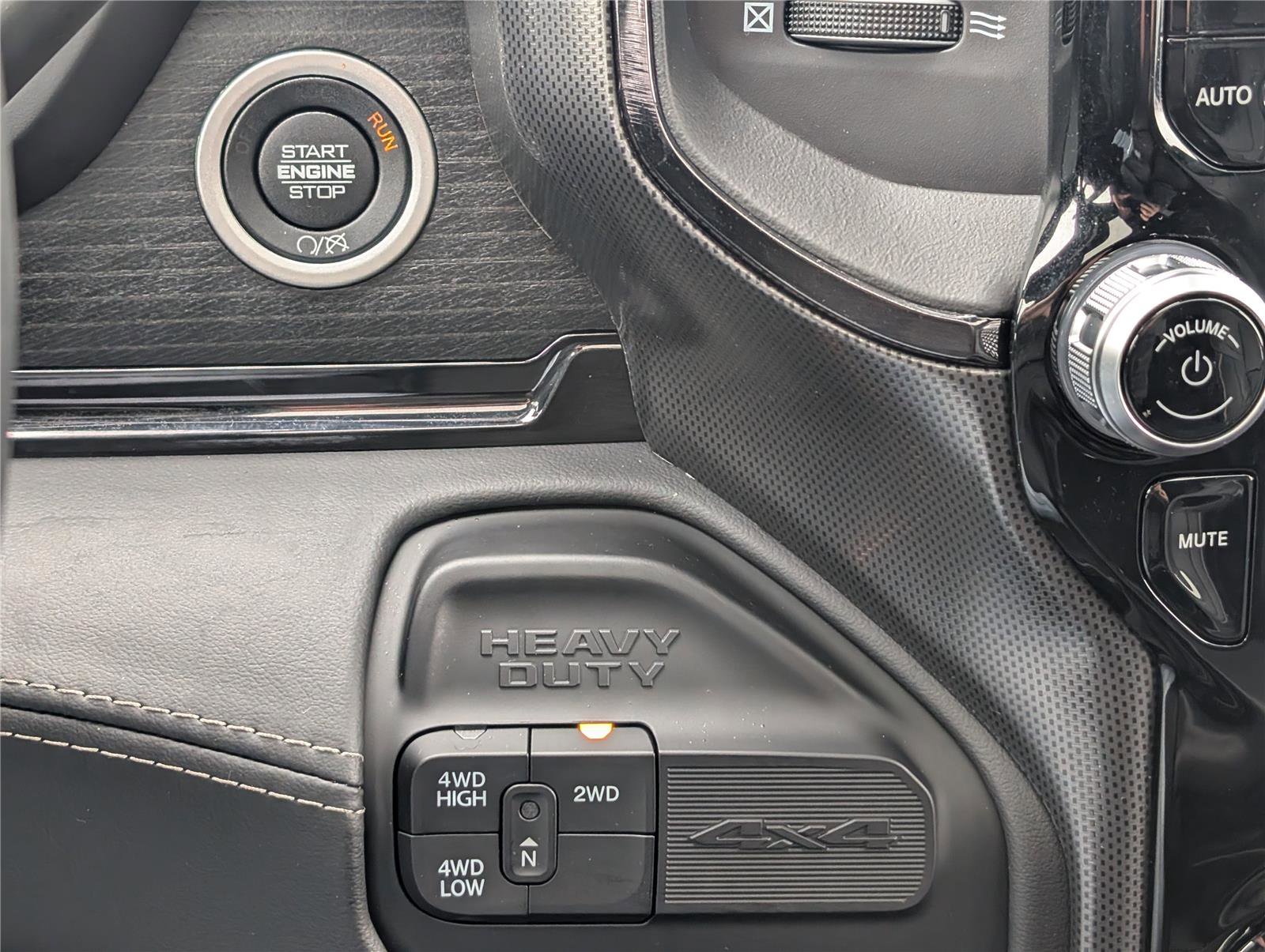 Used 2024 RAM 3500 Limited image 30