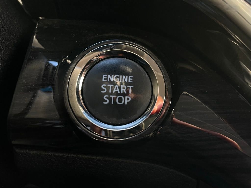 Used 2013 Toyota Avalon XLE image 21