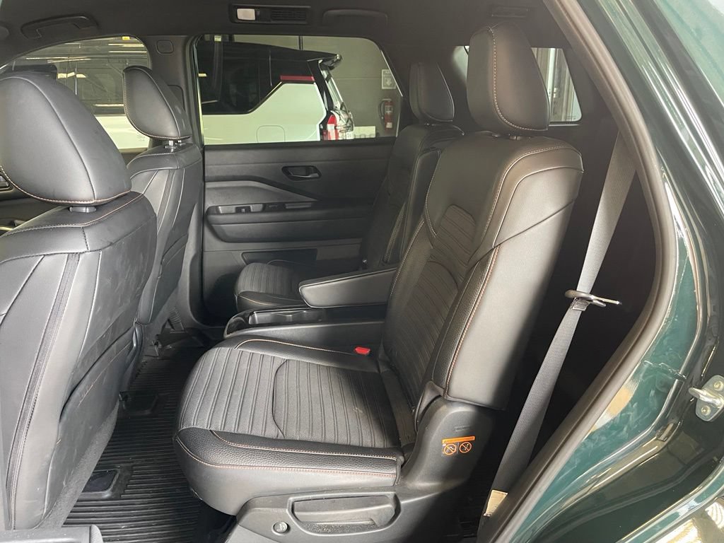 Certified 2025 Nissan Pathfinder Rock Creek AWD/4WD image 16