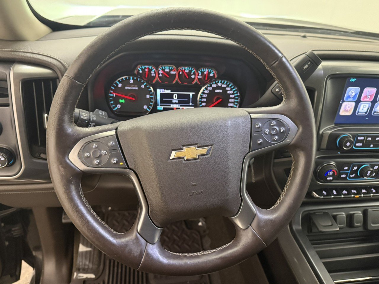 Used 2016 Chevrolet Silverado 1500 LTZ Z71 w/ LTZ Plus Package AWD/4WD image 19