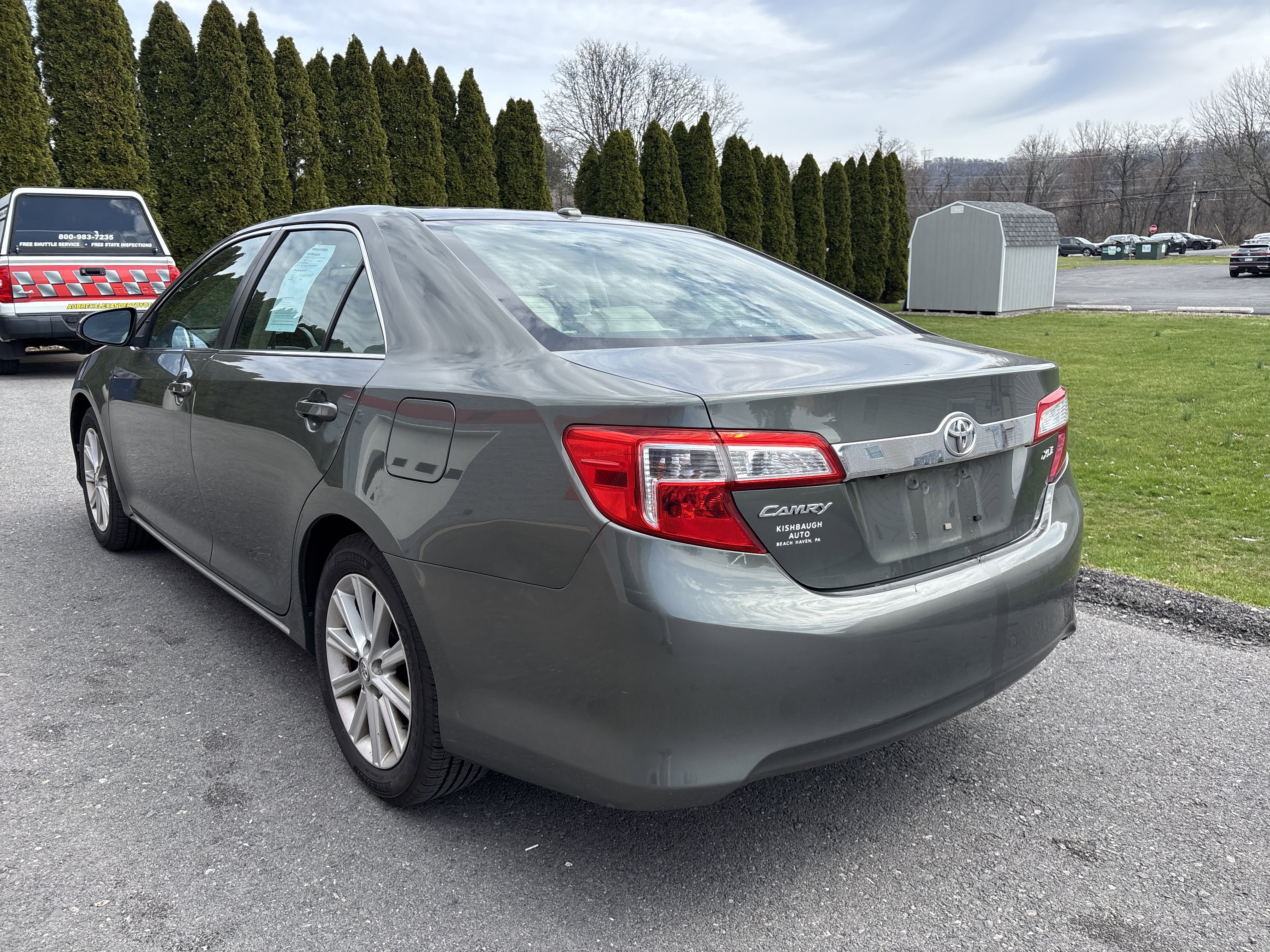 Used 2013 Toyota Camry XLE w/ Convenience Pkg video 5