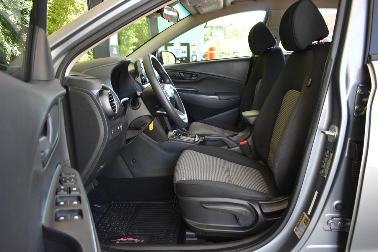 Used 2021 Hyundai Kona SE FWD image 6