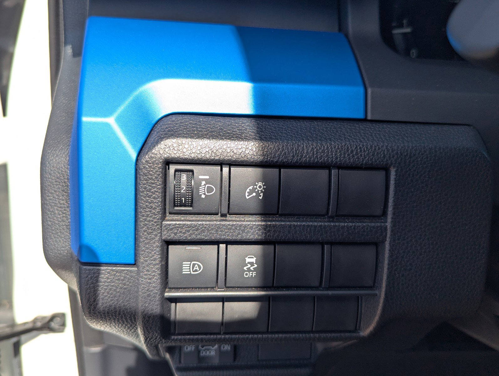 Used 2025 Toyota Tacoma TRD Sport image 30