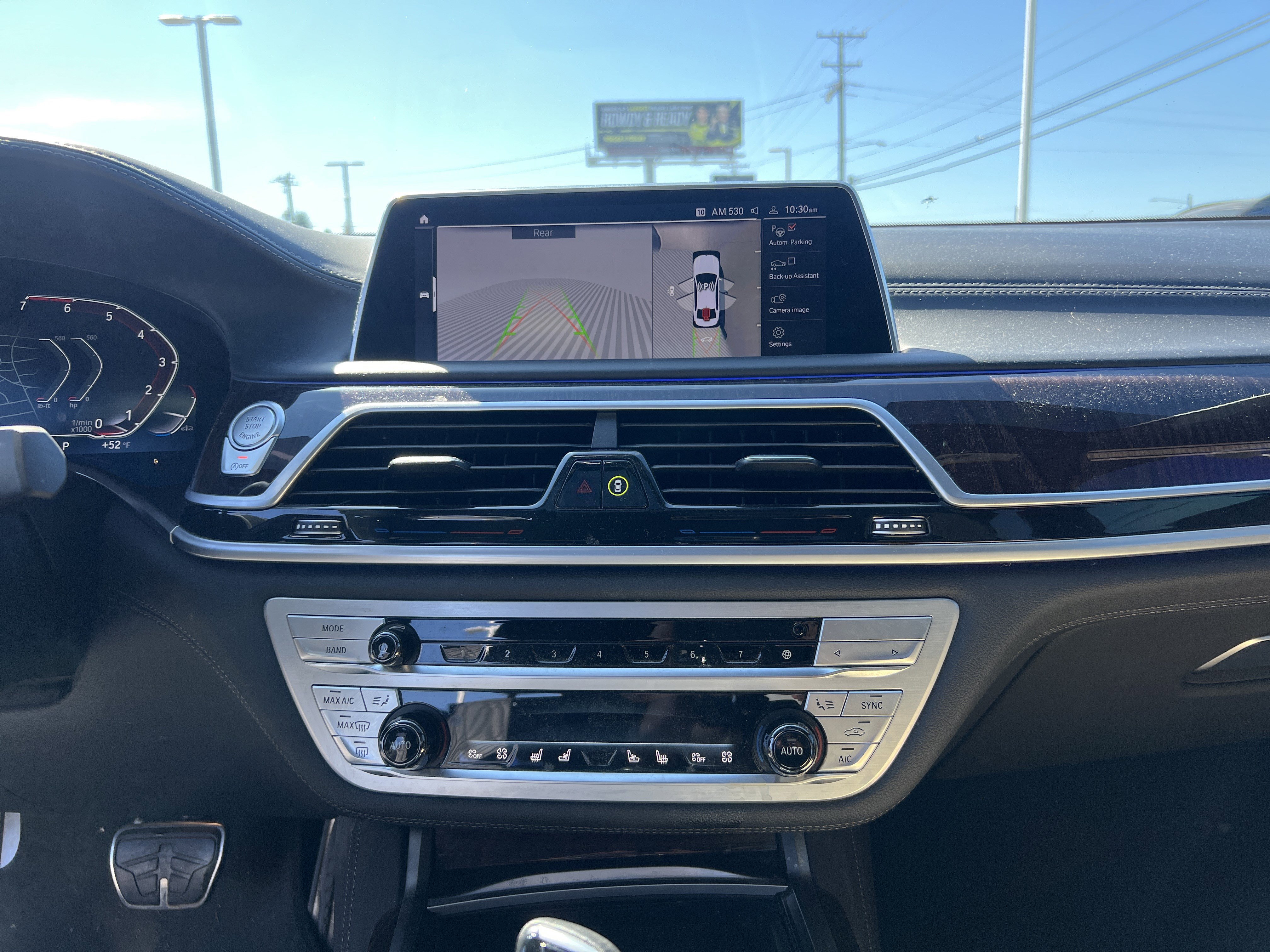 Used 2021 BMW 750i xDrive w/ Executive Package image 30