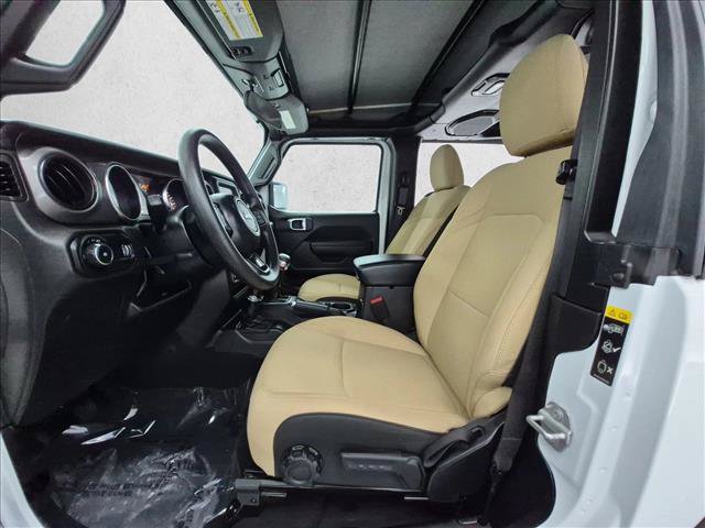 Used 2023 Jeep Wrangler Sport AWD/4WD image 16