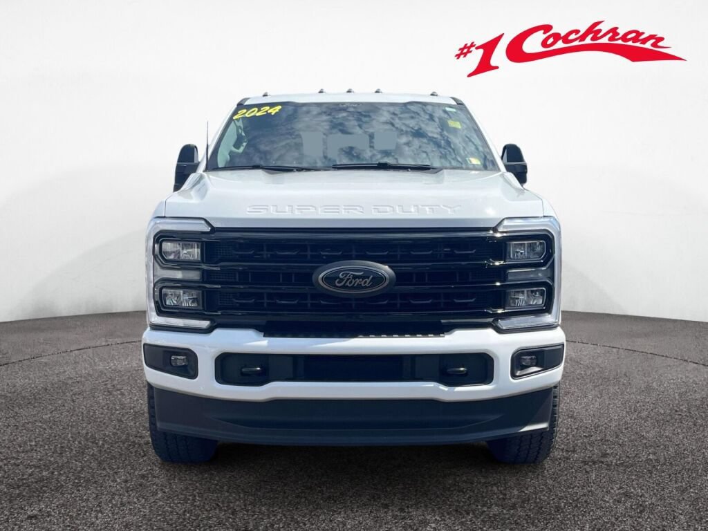 Used 2024 Ford F350 XLT w/ Black Appearance Package AWD/4WD image 13
