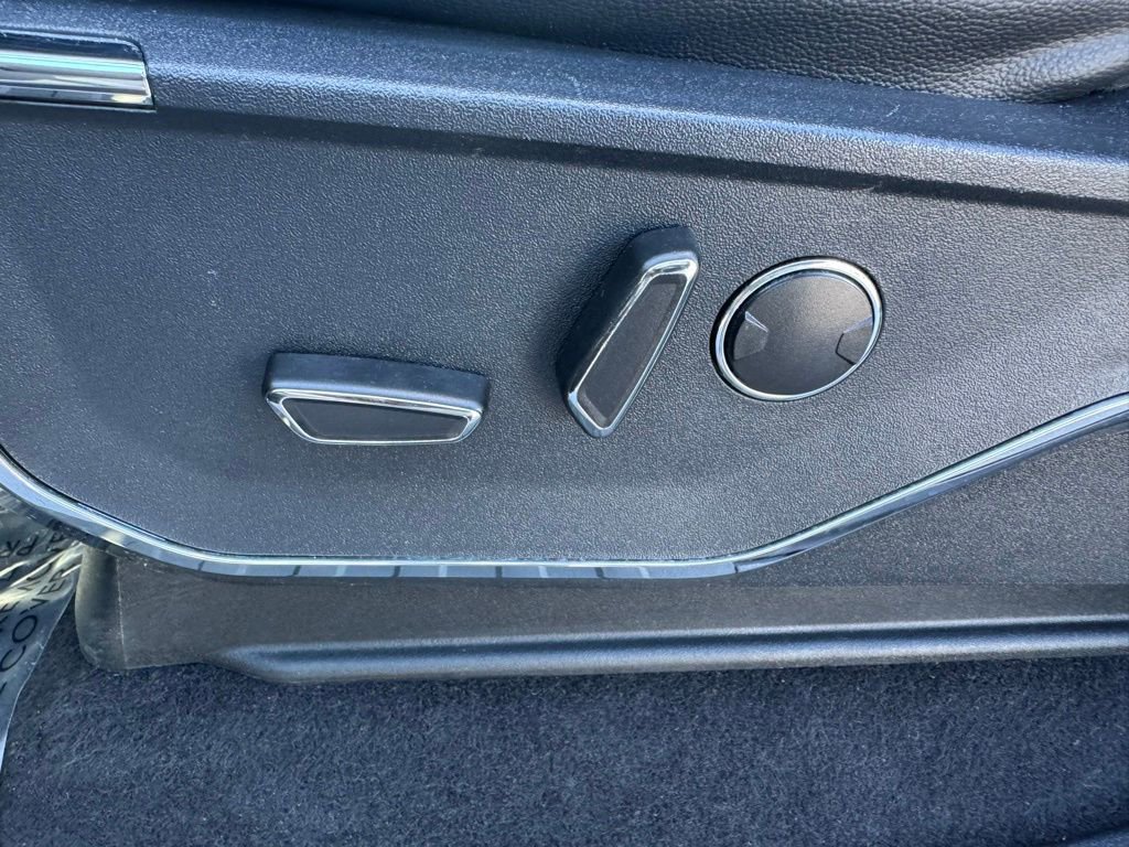 Used 2023 Ford F150 Lariat w/ Equipment Group 502A High AWD/4WD image 21