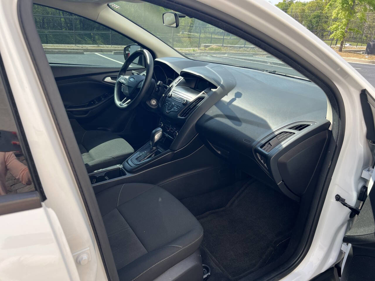 Used 2018 Ford Focus SE image 14