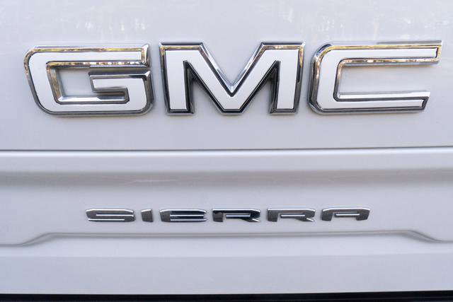 Used 2023 GMC Sierra 1500 AT4 w/ AT4 Premium Package image 40
