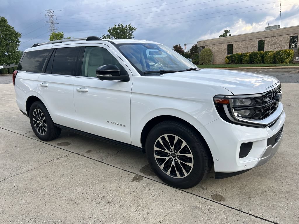 Used 2025 Ford Expedition Platinum AWD/4WD image 9