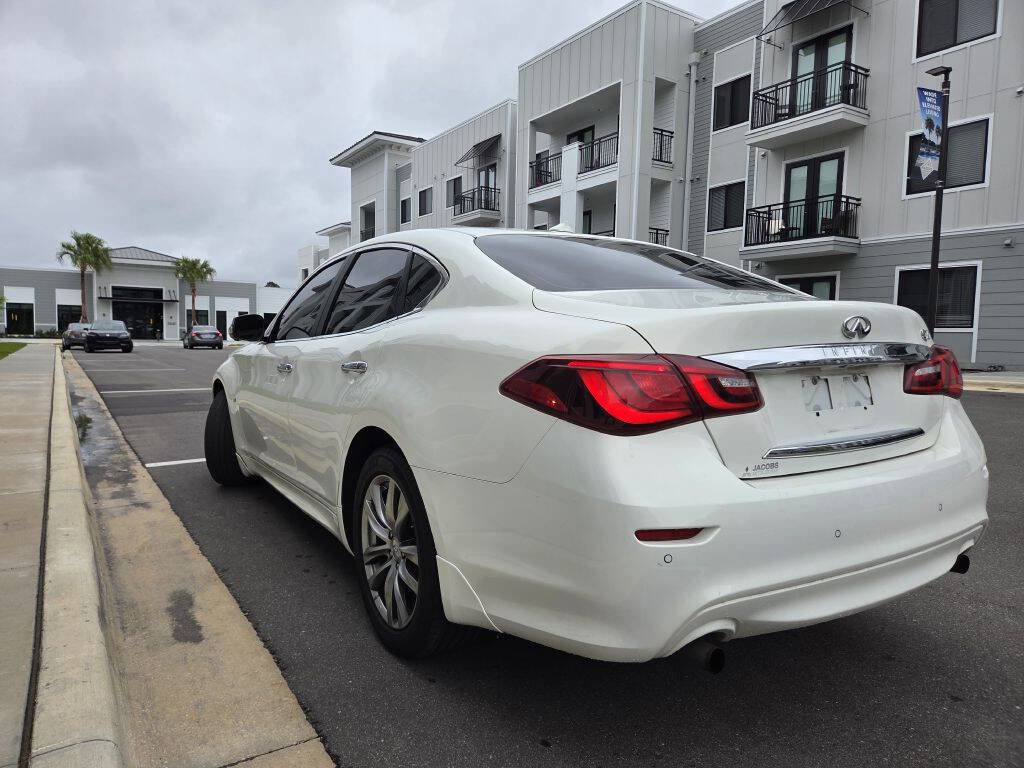 Used 2015 INFINITI Q70 3.7 RWD image 8