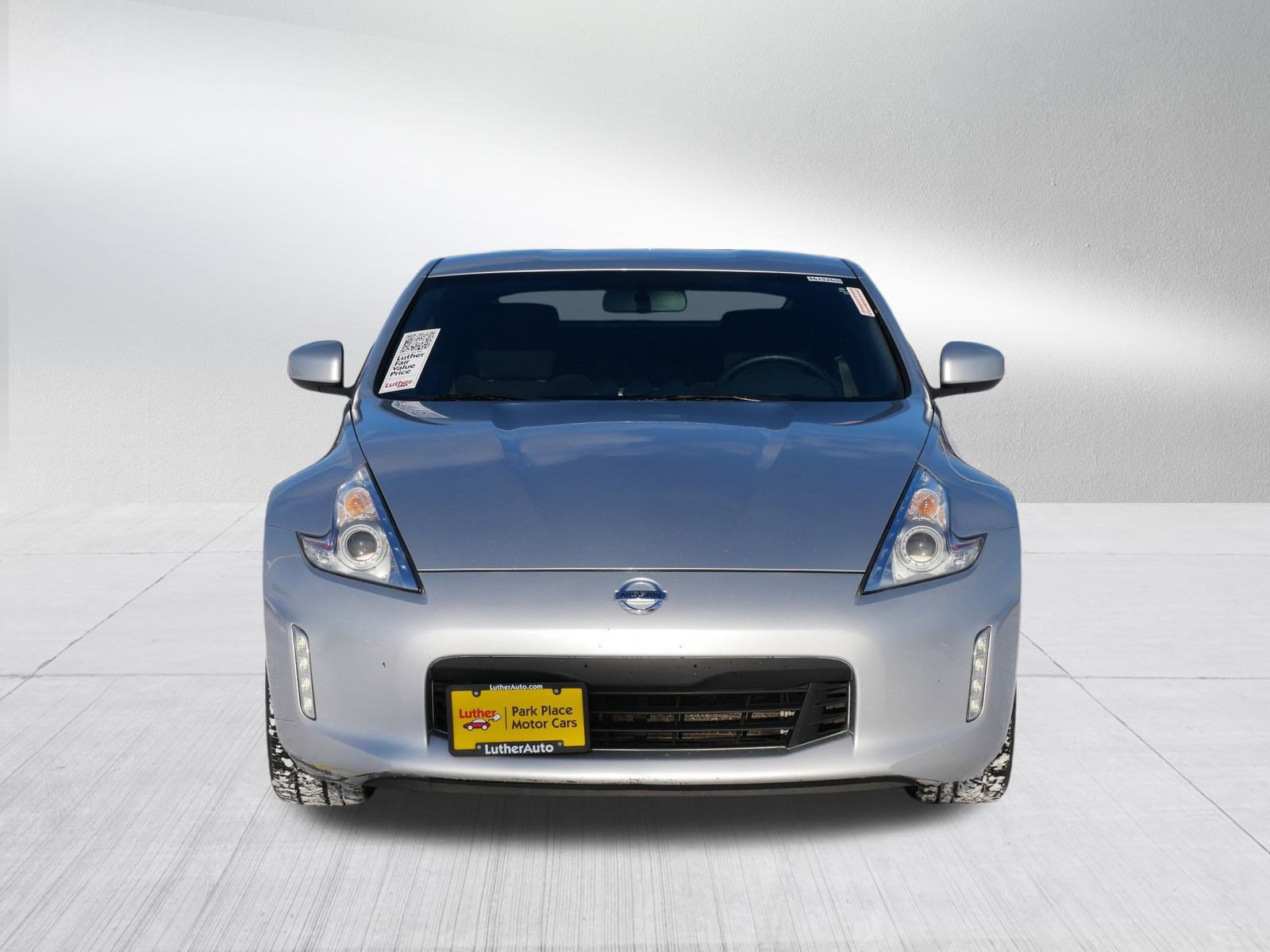Used 2017 Nissan 370Z image 2