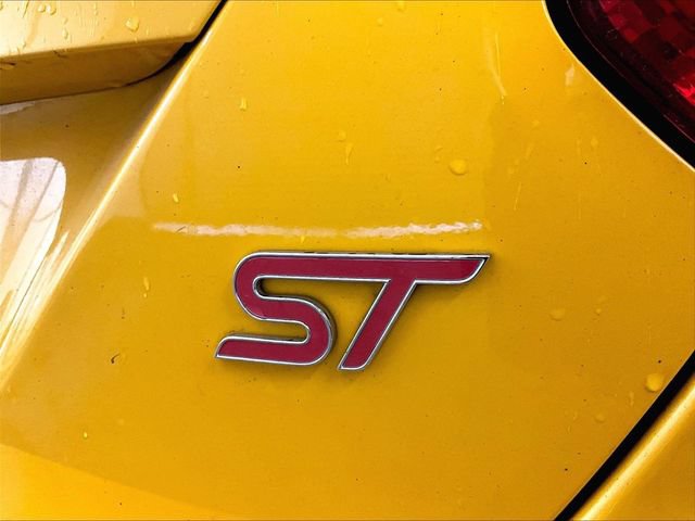 Used 2013 Ford Focus ST FWD image 14