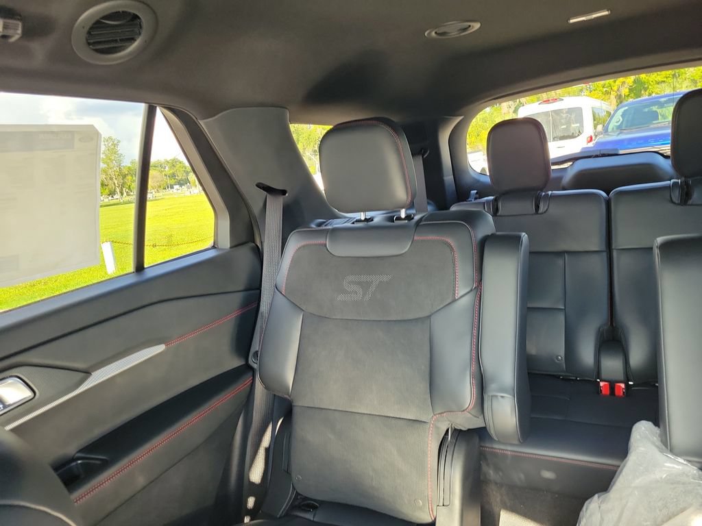 New 2026 Ford Explorer ST RWD image 13