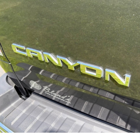 Used 2016 GMC Canyon SLT w/ Trailering Package RWD image 32