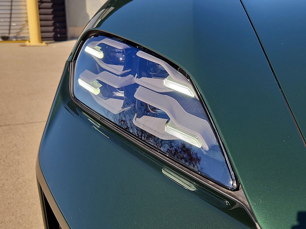 Certified 2025 Porsche Taycan image 9