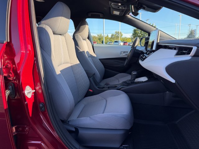 Certified 2026 Toyota Corolla SE w/ SE Package FWD image 18