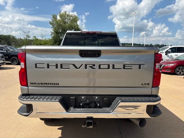 Used 2024 Chevrolet Silverado 2500 LTZ w/ LTZ Plus Package AWD/4WD image 4