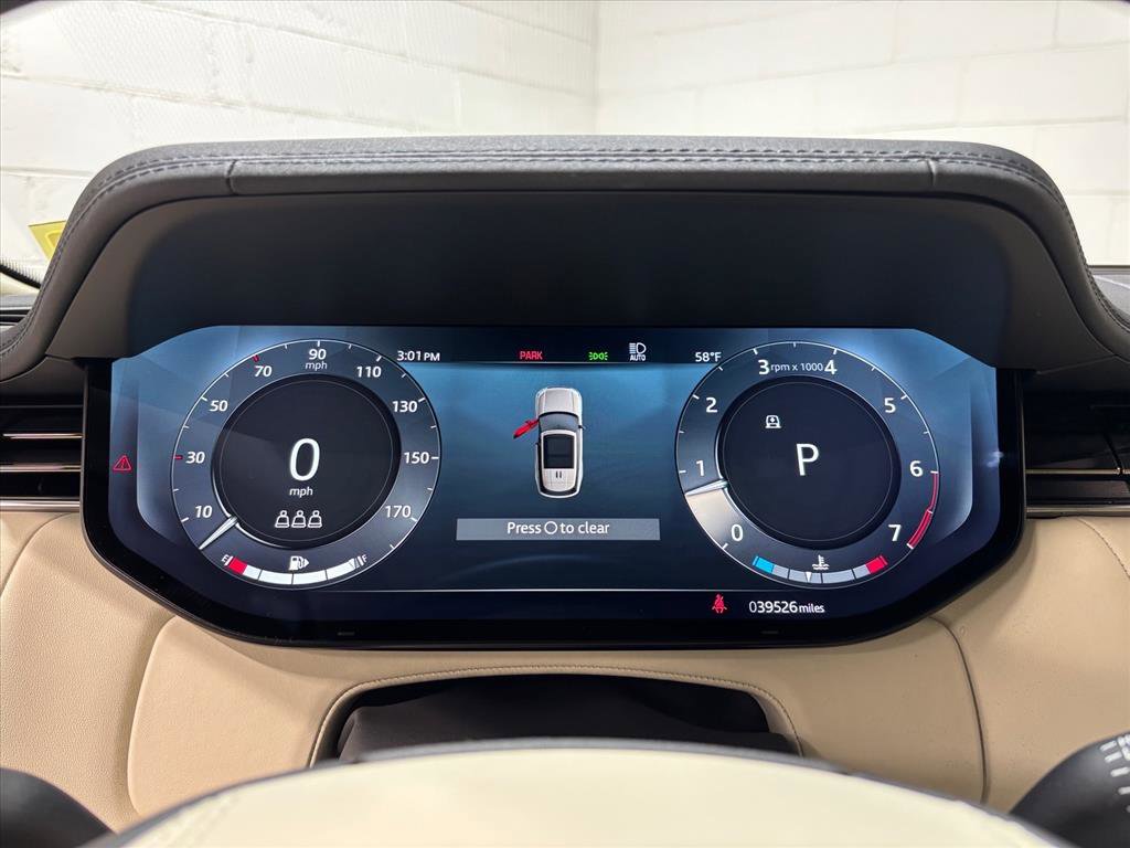 Used 2023 Land Rover Range Rover SE image 18