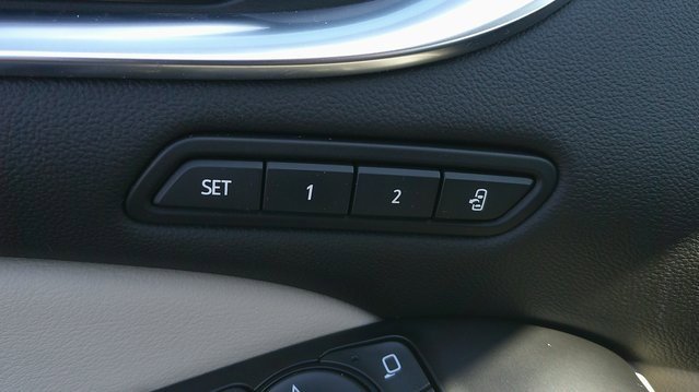 Used 2019 Buick Enclave Premium image 12