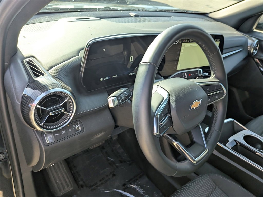 Used 2025 Chevrolet Equinox LT image 15