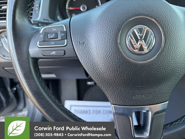 Used 2015 Volkswagen Passat TDI SEL Premium image 16