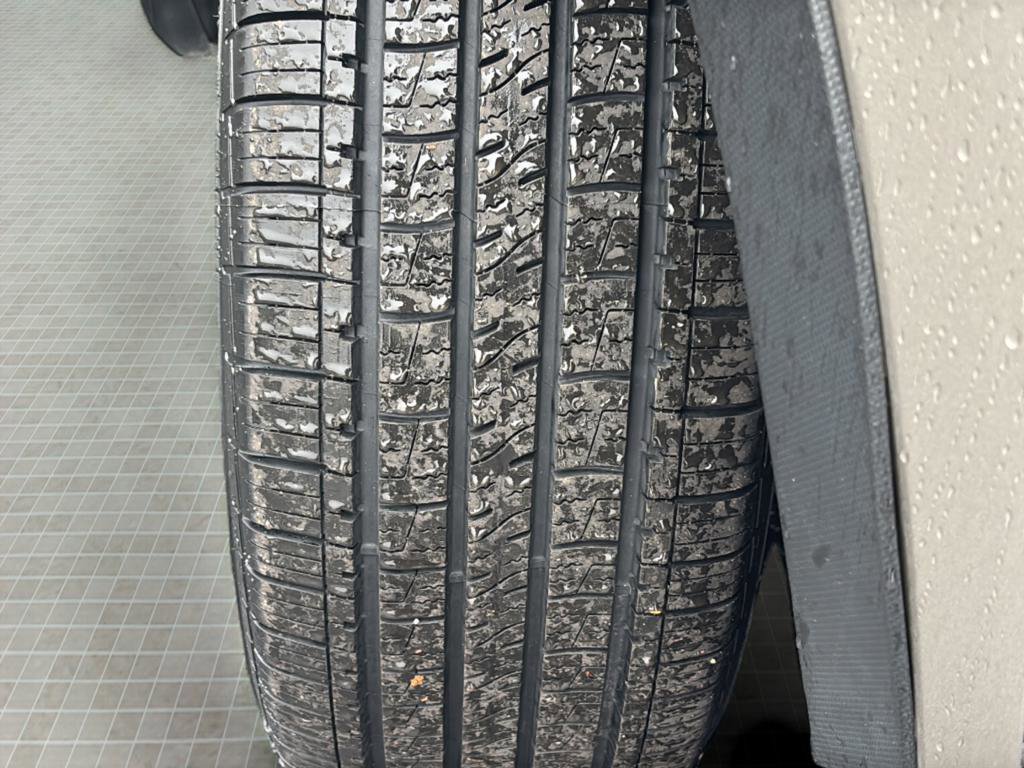 Used 2019 Subaru Ascent Limited w/ Popular Package #2A image 11