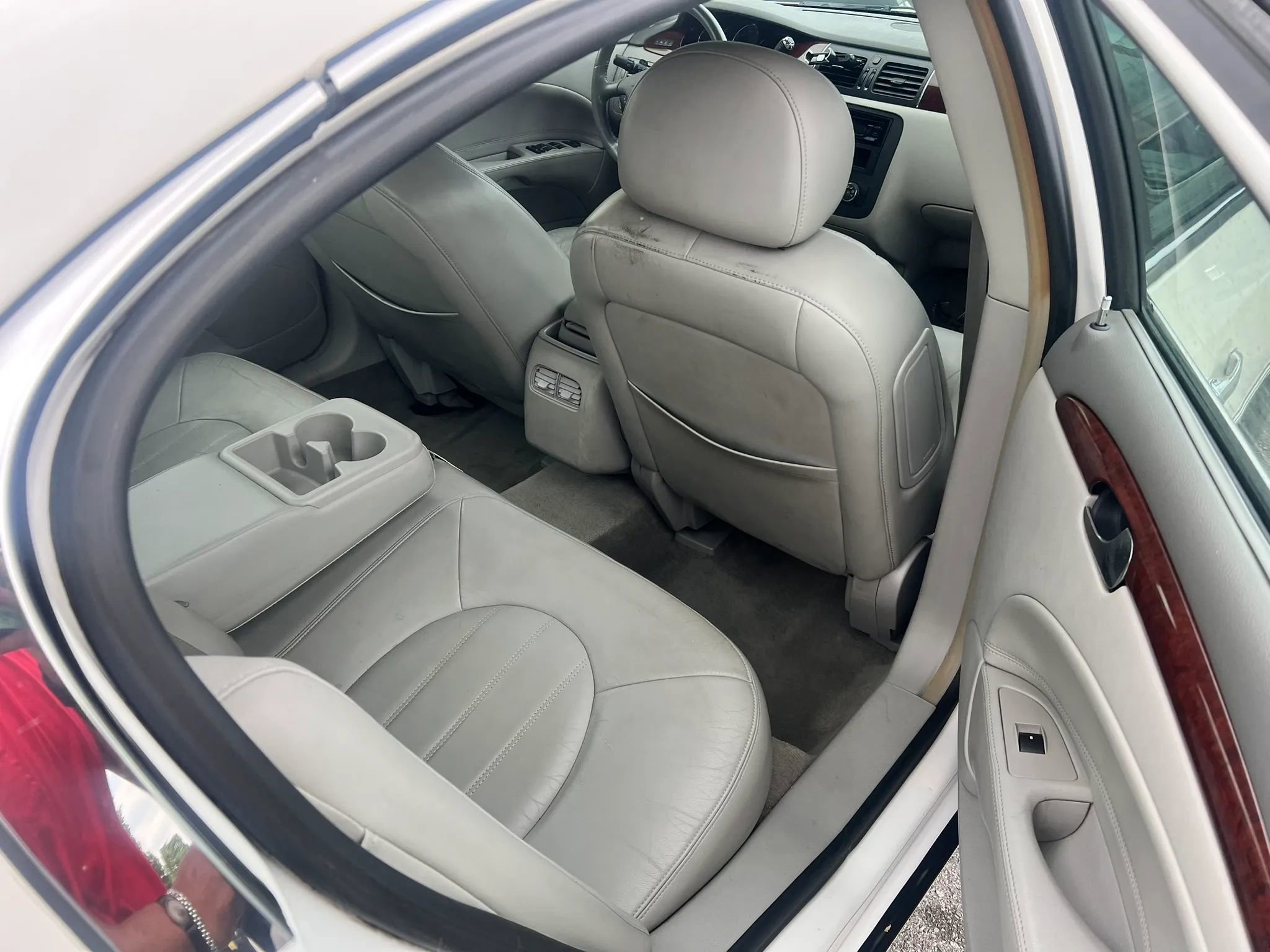 Used 2006 Buick Lucerne CXL w/ Luxury Package FWD image 8