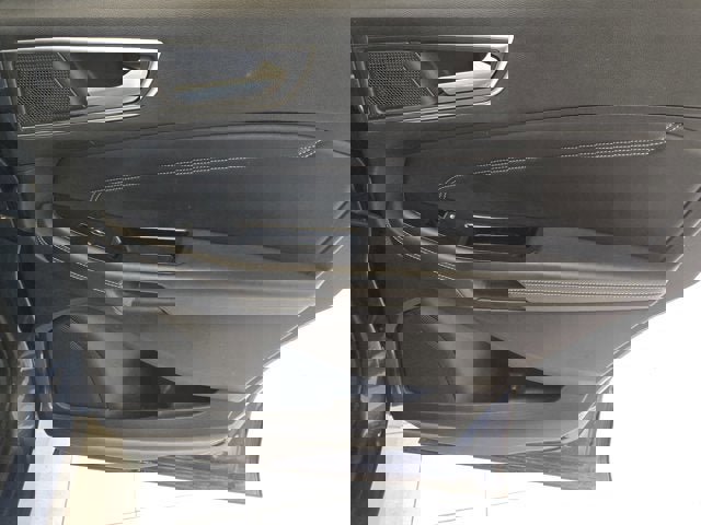 Used 2019 Ford Edge Titanium w/ Equipment Group 301A image 8