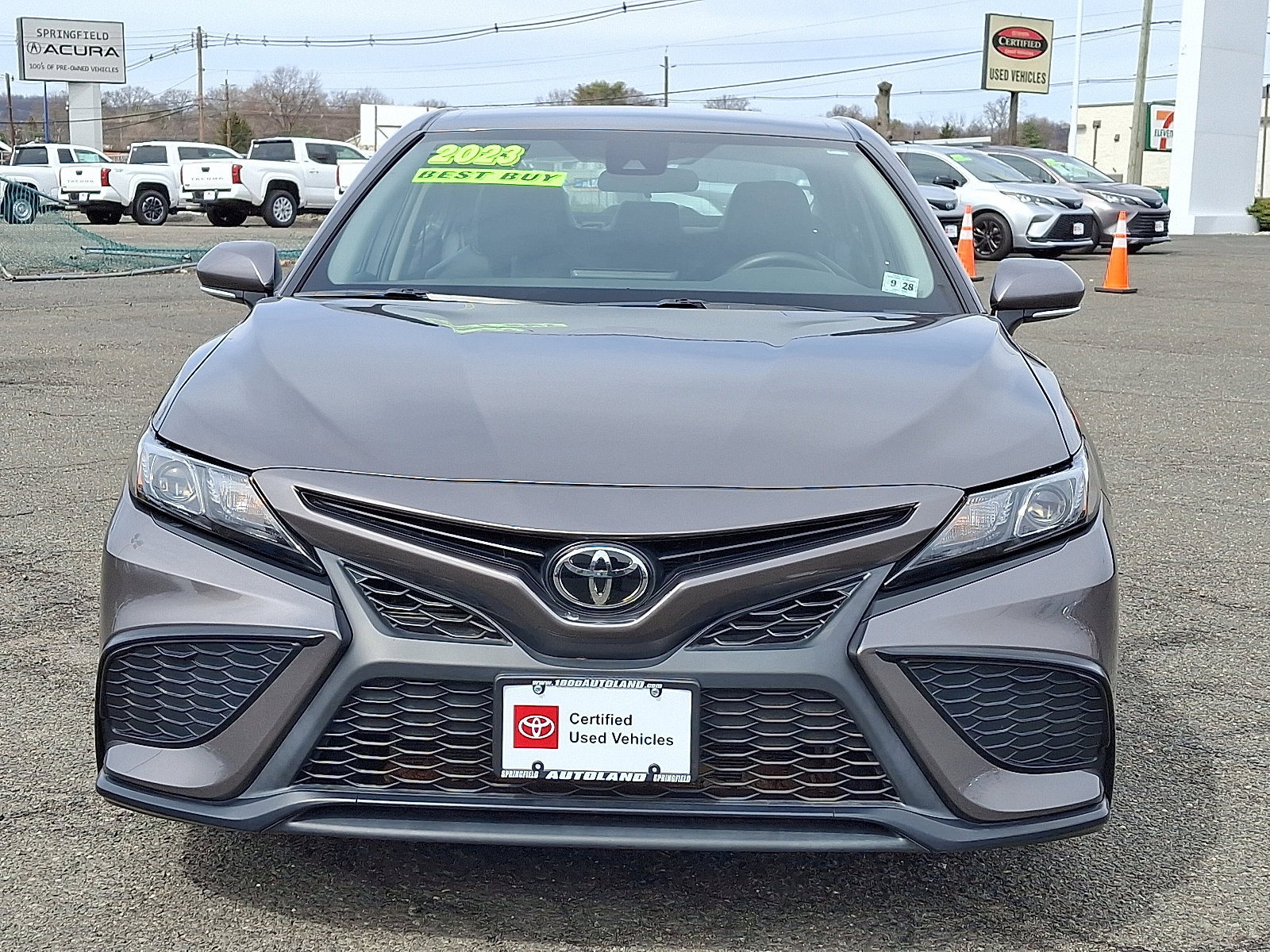Certified 2023 Toyota Camry SE image 2