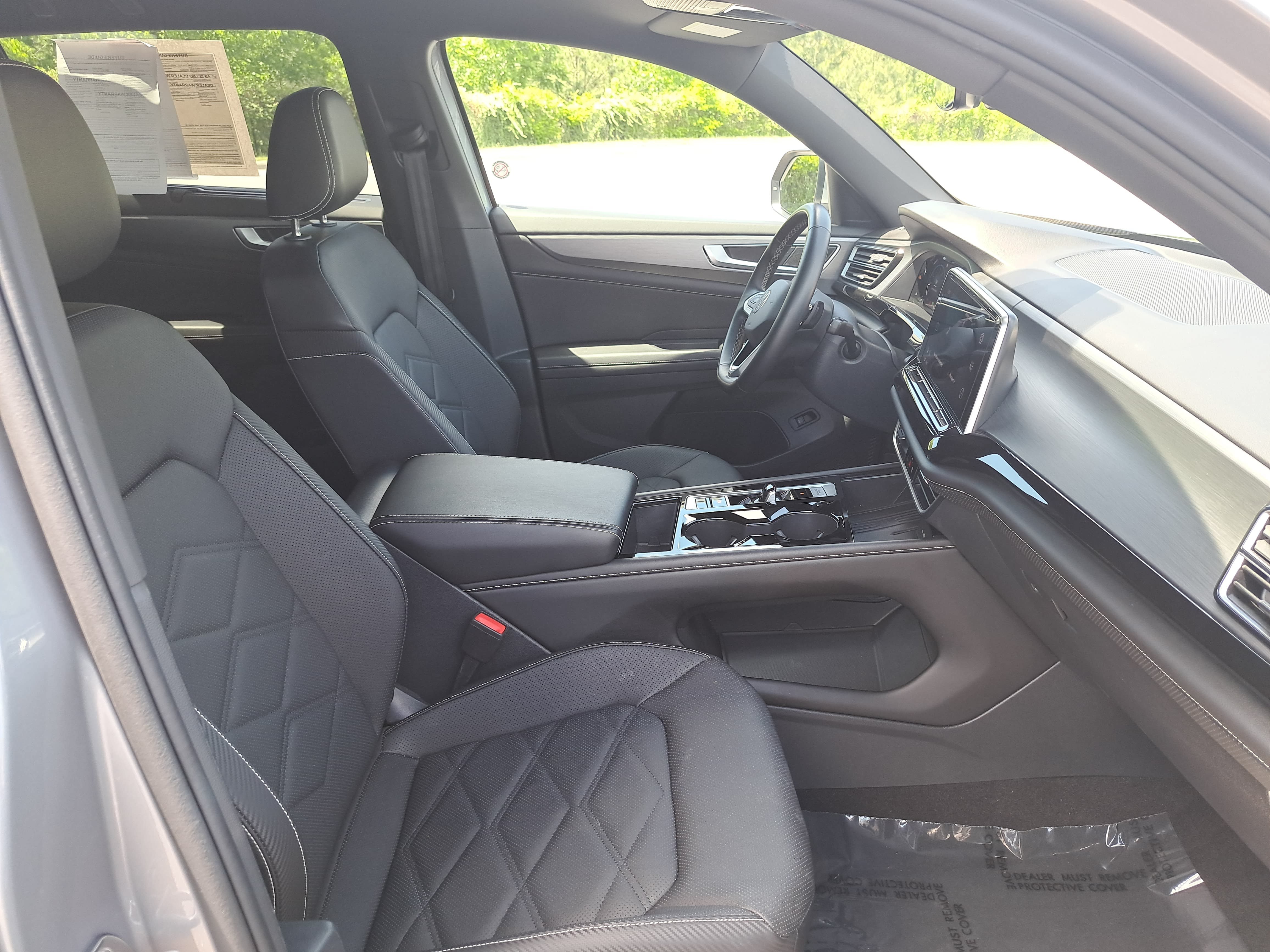 Used 2025 Volkswagen Atlas Cross Sport SE FWD image 10