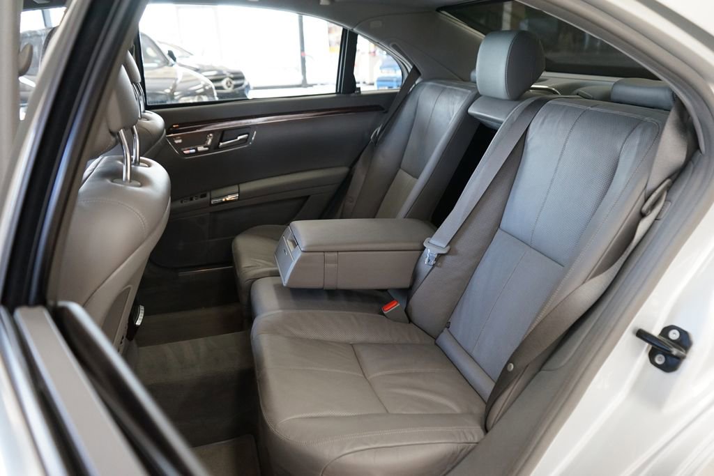 Used 2008 Mercedes-Benz S 550 4MATIC w/ AMG Sport Pkg image 53