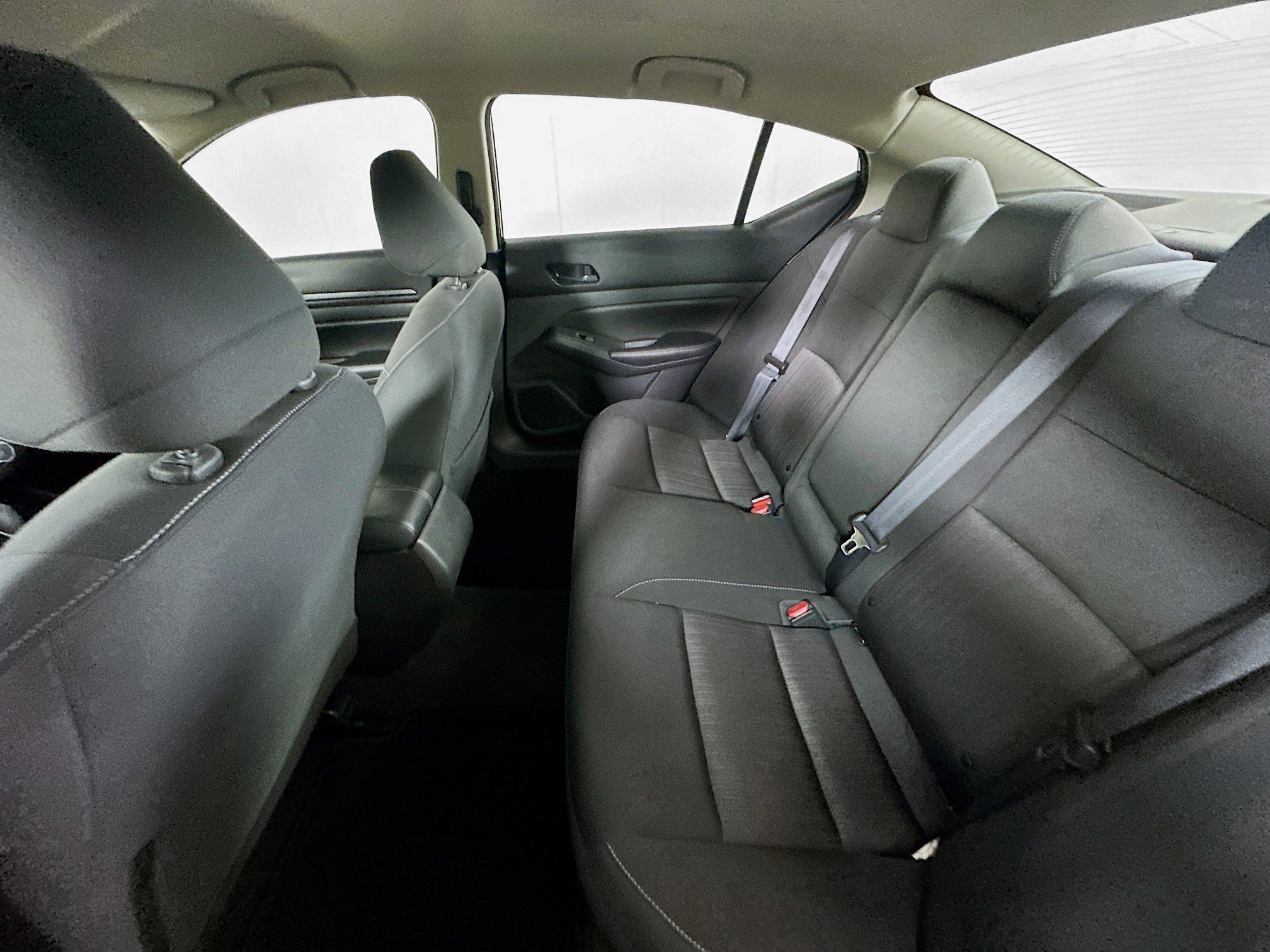 Used 2024 Nissan Altima 2.5 SV image 26