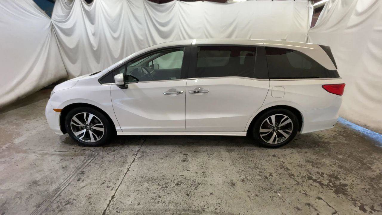 Used 2023 Honda Odyssey Touring image 5