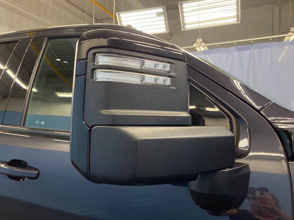 Used 2024 GMC Sierra 2500 AT4 w/ Technology Package AWD/4WD image 42