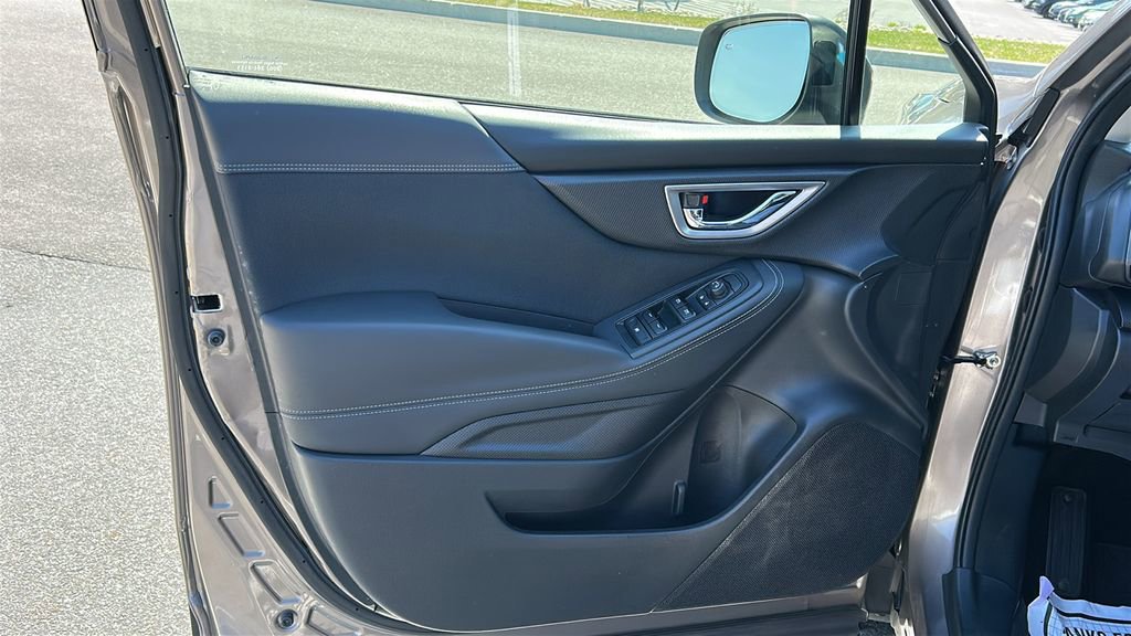 Used 2023 Subaru Forester Premium image 9