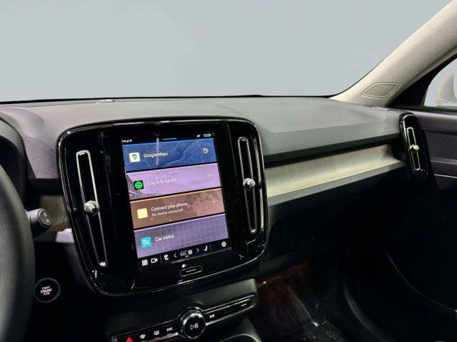 Used 2023 Volvo XC40 B5 Plus w/ Driver Assist Package AWD/4WD image 37