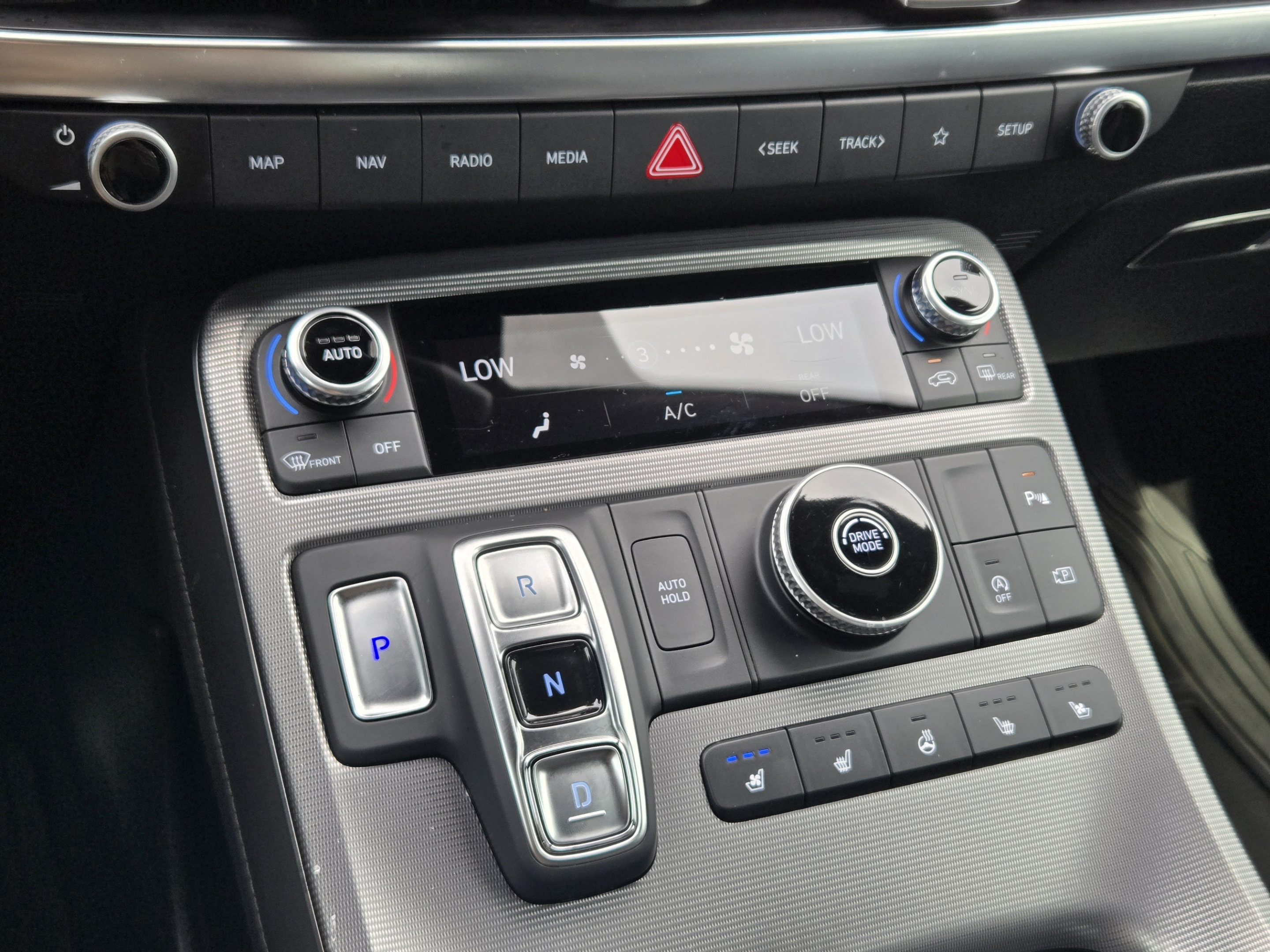 Used 2024 Hyundai Palisade Calligraphy FWD image 17