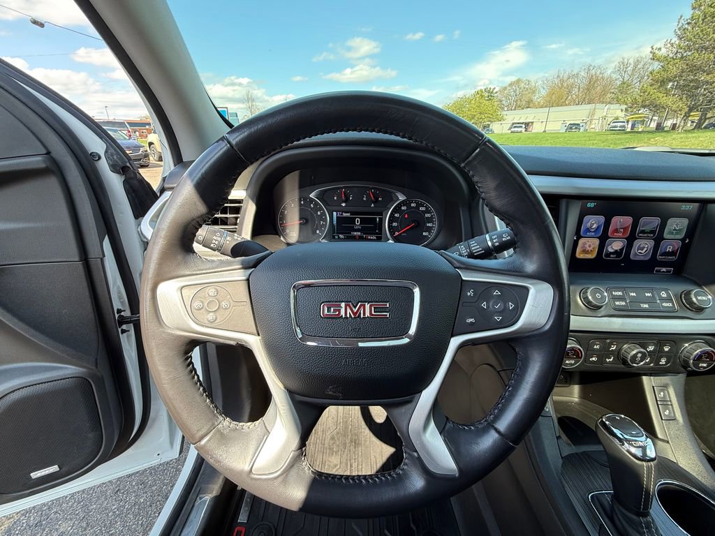Certified 2019 GMC Acadia SLT w/ Black Edition AWD/4WD image 18