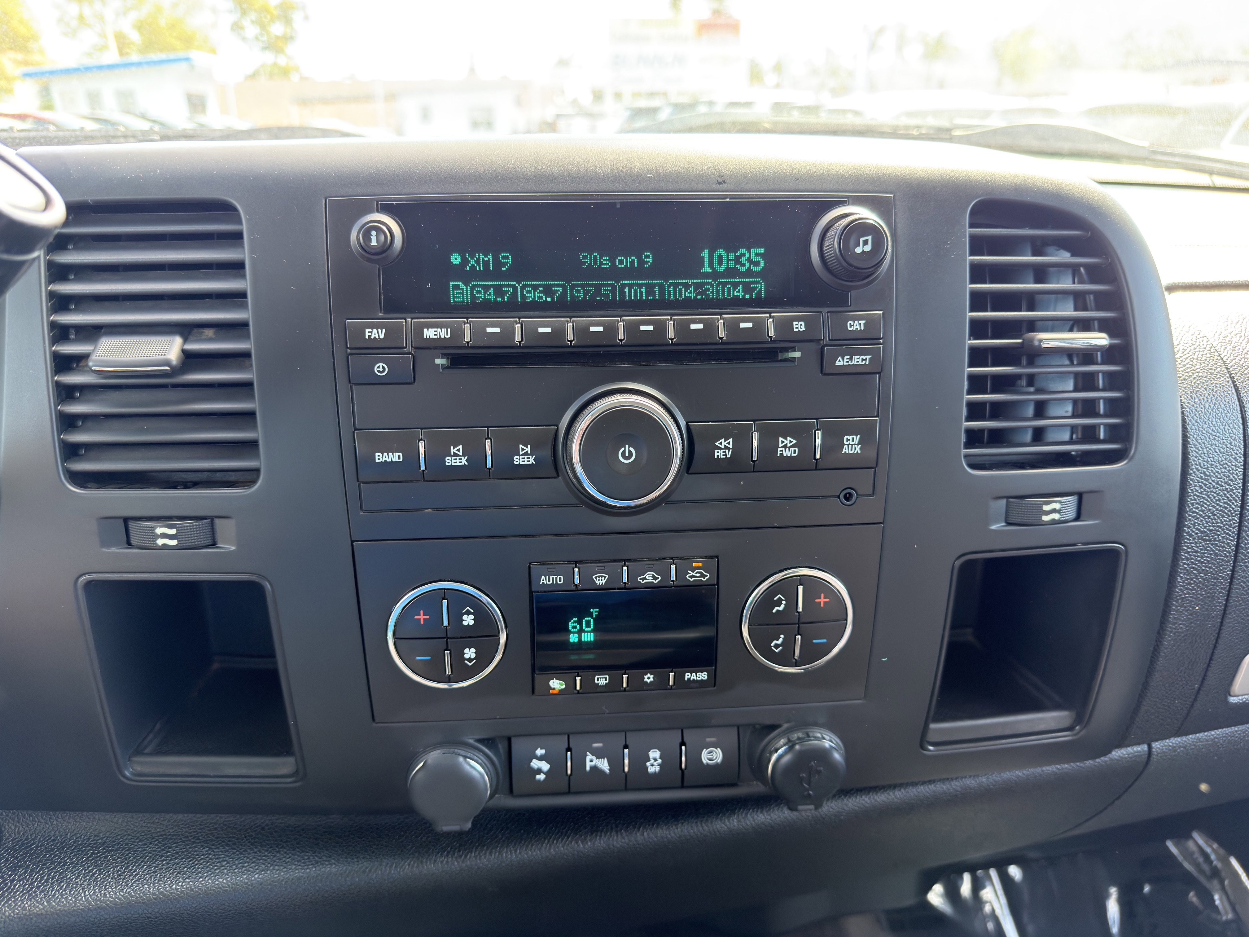 Used 2013 Chevrolet Silverado 2500 LT w/ Interior Plus Package RWD image 29